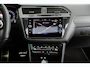 Volkswagen Tiguan 1.5 TSI 150pk DSG R-Line Business + Trekhaak Camera HUD Stoelverwarming Panoramadak Navigatie