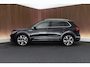 Volkswagen Tiguan 1.5 TSI 150pk DSG R-Line Business + Trekhaak Camera HUD Stoelverwarming Panoramadak Navigatie