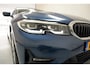 BMW 3-Serie Touring 318i Business Edition Aut. [ LED HiFi Live-cockpit prof. Stoelverwarming ]