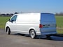 Volkswagen Transporter 2.0 TDI L2H1 Navi Trekhaak Adaptieve Cruise Control Standkachel Achterdeuren PDC Airco 3 Zits Euro6 150 PK!