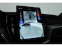 Volvo XC60 2.0 T8 Plug-in hybrid AWD Ultra Black Edition | Luchtvering | Massage | Bowers & Wilkins | 22 inch | Trekhaak |