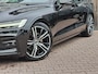 Volvo V60 2.0 B3 R-Design | LED | Trekhaak | Elek. bestuurdersstoel | Elek. achterklep | Leder | Keyless | ACC | Stoelverwarming |