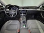 Volkswagen Passat Variant 1.5 TSI Business | Adaptieve cruise control | Achteruitrijcamera
