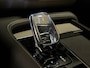 Volvo XC90 T8 AWD Recharge Plus Bright | Vol! | Luchtvering | Stoelventilatie | 360° Camera | Harman Kardon | 455pk | Schuifdak | Adaptieve Cruise Control | Stoelverwarming voor+achter | Stuurwielverwarming | 21 Inch | Full LED meesturende koplampen | Pilot Assist | BLIS Dode Hoek Detectie | Elektrische voorstoelen geheugen | Nappa lederen bekleding | Lederen dashboard | Elektrisch verstelbare zijwangen | Keyless Drive | Parkeersensoren voor+achter | Google Infotainment | Privacy Glass | Elektrisch bedienbare achterklep | Geïntegreerd kinderzitje achterin | Geïntegreerde zongordijnen achterportieren | 7-Persoons | 4-Zone Climate Control | DAB Radio | Apple Carplay/Android Auto | Draadloos telefoon opladen | Verlichte instaplijsten | Volvo On Call met mobiele App functie | Denim Blue Metallic |