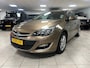 Opel Astra 1.4 Turbo Cosmo Climate control, Trekhaak.