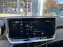 Peugeot 208 Allure 1.2 Turbo 100 PK 6-Bak | LED Koplampen | Facelift Model | Parkeersensoren Rondom | 10'' inch Touch Screen | Draadloze telefoon Navigatie via Apple Car play/ Android Auto | Cruise Control | Rijbaan Bewaking |  Stuurwiel Bediening | Half Lederen Bekleding |