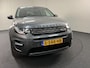 Land Rover Discovery Sport 2.0 TD4 SE Climate / Cruise / Navi / Trekhaak / Camera / Stoelverw / Extra winterset op velg