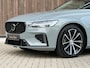 Volvo V60 2.0 T8 Plug-in hybrid AWD Ultra Dark / 360 Camera / Harman Kardon /