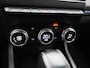 Renault Arkana 1.6 E-Tech Hybrid 145 Intens | Wordt Verwacht | Automaat | Apple Carplay / Android Auto | Achteruitrijcamera | Parkeersensoren | Sfeerverlichting | Climate Control |