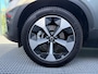 Volvo XC40 2.0 B4 Plus Dark Mild hybrid, Automaat, Panoramadak, 19 inch wielen met all-season banden, Trekhaak semi elektrisch, Stoelverwarming, Stuurverwarming, Elektrische stoelen, Leder-nubuck bekleding