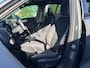 Volvo XC40 2.0 B4 Plus Dark Mild hybrid, Automaat, Panoramadak, 19 inch wielen met all-season banden, Trekhaak semi elektrisch, Stoelverwarming, Stuurverwarming, Elektrische stoelen, Leder-nubuck bekleding