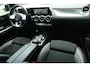Mercedes-Benz B-klasse 180 Business Solution AMG Afn. Trekhaak Carplay Widescreen