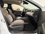 Renault Clio 90PK TCe GPF Evolution | DEMO | Navi | Camera | Apple CarPlay/Android Auto | Parkeersensoren | Airco | Licht & Regen Sensor | Cruise Control | Full LED | Digital Cockpit |