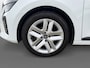 Renault Clio 90PK TCe GPF Evolution | DEMO | Navi | Camera | Apple CarPlay/Android Auto | Parkeersensoren | Airco | Licht & Regen Sensor | Cruise Control | Full LED | Digital Cockpit |