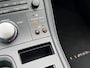 Lexus CT 200h | Parelmoer wit, Parkeersensoren voor + achter, Stoelverwarming, Climate control, Cruise control, Licht + Regensensor