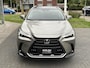 Lexus NX 450h+ Executive Line | Panoramadak, Head up display, 18 inch, Leer, 360 camera, Stoel + Stuurverwarming