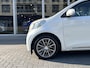 Toyota iQ 1.0 VVTi Aspiration Plus | Stoelverwarming, Half leer, Parkeersensoren, Climate control, Lichtmetalen velgen, Zeer compleet