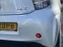 Toyota iQ 1.0 VVTi Aspiration Plus | Stoelverwarming, Half leer, Parkeersensoren, Climate control, Lichtmetalen velgen, Zeer compleet