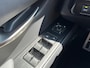 Lexus UX 250h F Sport Line | Facelift, Head up display, Blind Spot, 18 inch, Parkeersensoren, Stoel + Stuurverwarming, Groot scherm