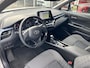 Toyota C-HR / C-HR+ 2.0 Hybrid Style | Parelmoer wit, Dodehoekherkenning, Stoel + Stuurverwarming, Parkeersensoren, CarPlay, Navigatie