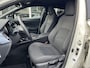 Toyota C-HR / C-HR+ 2.0 Hybrid Style | Parelmoer wit, Dodehoekherkenning, Stoel + Stuurverwarming, Parkeersensoren, CarPlay, Navigatie