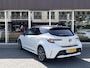 Toyota Corolla 1.8 Hybrid Executive | Parelmoer wit, 18 inch, Leer/Alcantara, Stoelverwarming, Parkeersensoren, Keyless, Apple CarPlay/Android auto