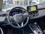 Toyota Corolla 1.8 Hybrid Executive | Parelmoer wit, 18 inch, Leer/Alcantara, Stoelverwarming, Parkeersensoren, Keyless, Apple CarPlay/Android auto