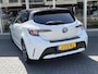 Toyota Corolla 1.8 Hybrid Executive | Parelmoer wit, 18 inch, Leer/Alcantara, Stoelverwarming, Parkeersensoren, Keyless, Apple CarPlay/Android auto