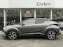 Toyota C-HR / C-HR+ 1.8 Hybrid Bi-Tone Plus | Leer, Stoel + Stuurverwarming, Navigatie, Dodehoekherkenning, Parkeersensoren