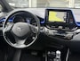 Toyota C-HR / C-HR+ 1.8 Hybrid Bi-Tone Plus | Leer, Stoel + Stuurverwarming, Navigatie, Dodehoekherkenning, Parkeersensoren
