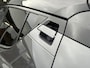 Toyota C-HR / C-HR+ 1.8 Hybrid Bi-Tone Plus | Leer, Stoel + Stuurverwarming, Navigatie, Dodehoekherkenning, Parkeersensoren