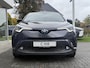 Toyota C-HR / C-HR+ 1.8 Hybrid Bi-Tone Plus | Leer, Stoel + Stuurverwarming, Navigatie, Dodehoekherkenning, Parkeersensoren