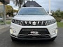 Suzuki Vitara 1.5 Hybrid Style | Trekhaak, Panoramadak, Dodehoekherkenning, Parkeersensoren, Half leer, Stoelverwarming, Keyless