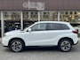 Suzuki Vitara 1.5 Hybrid Style | Trekhaak, Panoramadak, Dodehoekherkenning, Parkeersensoren, Half leer, Stoelverwarming, Keyless