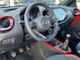 Toyota Aygo X 1.0 VVT-i MT Pulse Bi-tone | Chili red,17 inch, Privacy glass, Apple CarPlay/Android auto, Airconditioning, Parkeercamera