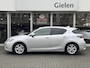 Lexus CT 200h Luxury Line | Leer, Geheugenfunctie, Stoelverwarming, Parkeersensoren, Navigatie, Camera, Licht + Regensensor