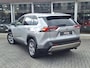 Toyota RAV4 Hybrid 220 AWD Dynamic | Stoelverwarming, Groot scherm, Parkeersensoren, Licht + Regensensor, 1650KG Trekgewicht