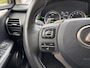 Lexus NX 300h AWD Luxury Line | Groot Scherm, Adaptive cruise control, Leer, Stoelverwarming, Parkeersensoren, Elektrische achterklep, 18 inch