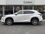 Lexus NX 300h AWD Luxury Line | Groot Scherm, Adaptive cruise control, Leer, Stoelverwarming, Parkeersensoren, Elektrische achterklep, 18 inch
