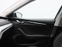 Skoda Octavia Combi 1.0 e-TSi 110 Pk Automaat Business Edition Plus | Trekhaak | Stoelverwarming | Camera | Navigatie | Adaptive Cruise | 17 Inch | 83.812 Km !!