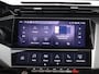 Peugeot e-308 Allure EV 54 kWh | SOH 93% | Stoelverwarming | Stuurverwarming | Navigatie | Verwamde Voorruit | Camera | Parkeersensoren Voor en Achter | 18" Lichtmetalen Velgen | Keyless