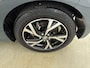 Toyota Yaris 1.5 Hybrid 115 Dynamic | Dodehoek detectie | Parkeersensoren voor/achter | Stoel-/stuurverwarming | Apple Carplay / Android Auto | Keyless | Adaptive Cruise | Clima | Camera | 16 inch