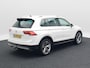 Volkswagen Tiguan 1.5 TSi ACT 150 Pk Automaat Highline | Stoelverwarming | Adaptive Cruise | Trekhaak | Navigatie | Camera | 19 Inch | 105.594 Km !!