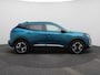 Peugeot 2008 1.2 Hybrid 145 Allure 8 Jaar Garantie | Apple Carplay | Keyless | Camera Voor + Achter | Parkeersenoren Voor en Achter | Cruise Control | Dodehoekbewaking | LED Verlichting