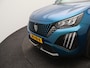 Peugeot 2008 1.2 Hybrid 145 Allure 8 Jaar Garantie | Apple Carplay | Keyless | Camera Voor + Achter | Parkeersenoren Voor en Achter | Cruise Control | Dodehoekbewaking | LED Verlichting