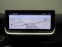 Peugeot 2008 1.2 Hybrid 145 Allure 8 Jaar Garantie | Apple Carplay | Keyless | Camera Voor + Achter | Parkeersenoren Voor en Achter | Cruise Control | Dodehoekbewaking | LED Verlichting