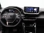 Peugeot 2008 1.2 Hybrid 145 Allure 8 Jaar Garantie | Apple Carplay | Keyless | Camera Voor + Achter | Parkeersenoren Voor en Achter | Cruise Control | Dodehoekbewaking | LED Verlichting