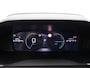 Peugeot 2008 1.2 Hybrid 145 Allure 8 Jaar Garantie | Apple Carplay | Keyless | Camera Voor + Achter | Parkeersenoren Voor en Achter | Cruise Control | Dodehoekbewaking | LED Verlichting