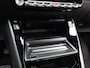 Peugeot 2008 1.2 Hybrid 145 Allure 8 Jaar Garantie | Apple Carplay | Keyless | Camera Voor + Achter | Parkeersenoren Voor en Achter | Cruise Control | Dodehoekbewaking | LED Verlichting