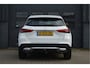 Mercedes-Benz GLA 200 Business Solution Luxury | CAMERA | TREKHAAK | SFEERVERLICHTING | LEDER |